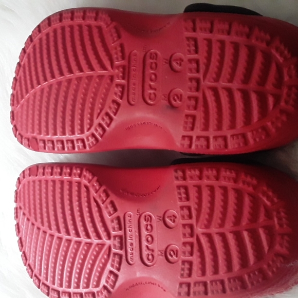 Kid's Crocs - Picture 7 of 7
